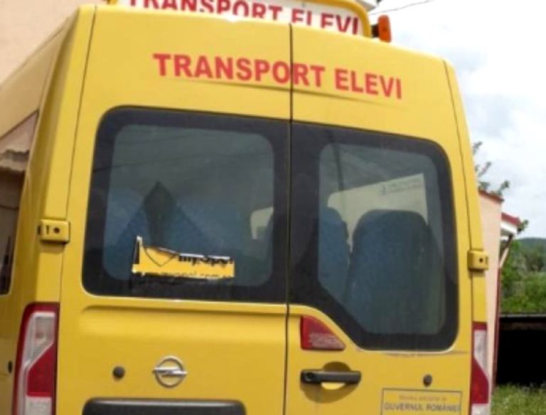 transport_elevi