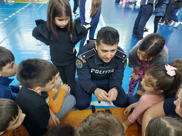 activitati educative politie