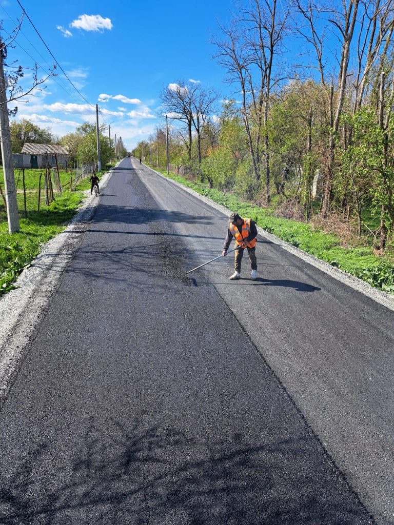 drumuri si poduri covor asfaltic