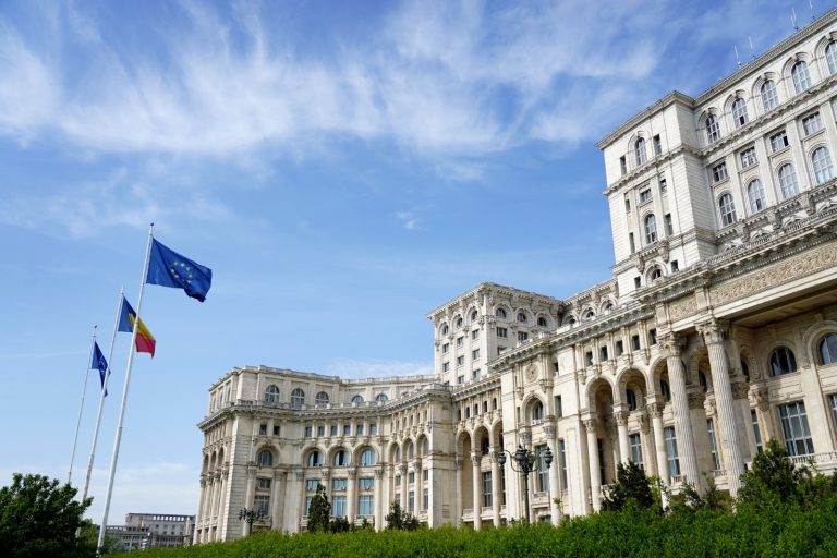parlament100